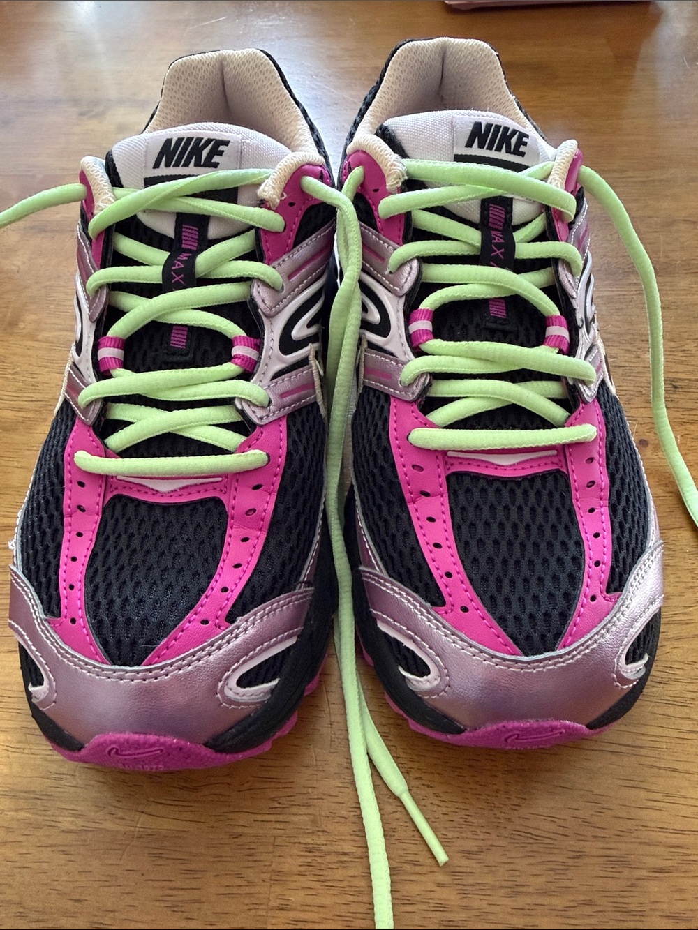 Nike Air Max Moto 2K Women's Shoes with Reflective Accents